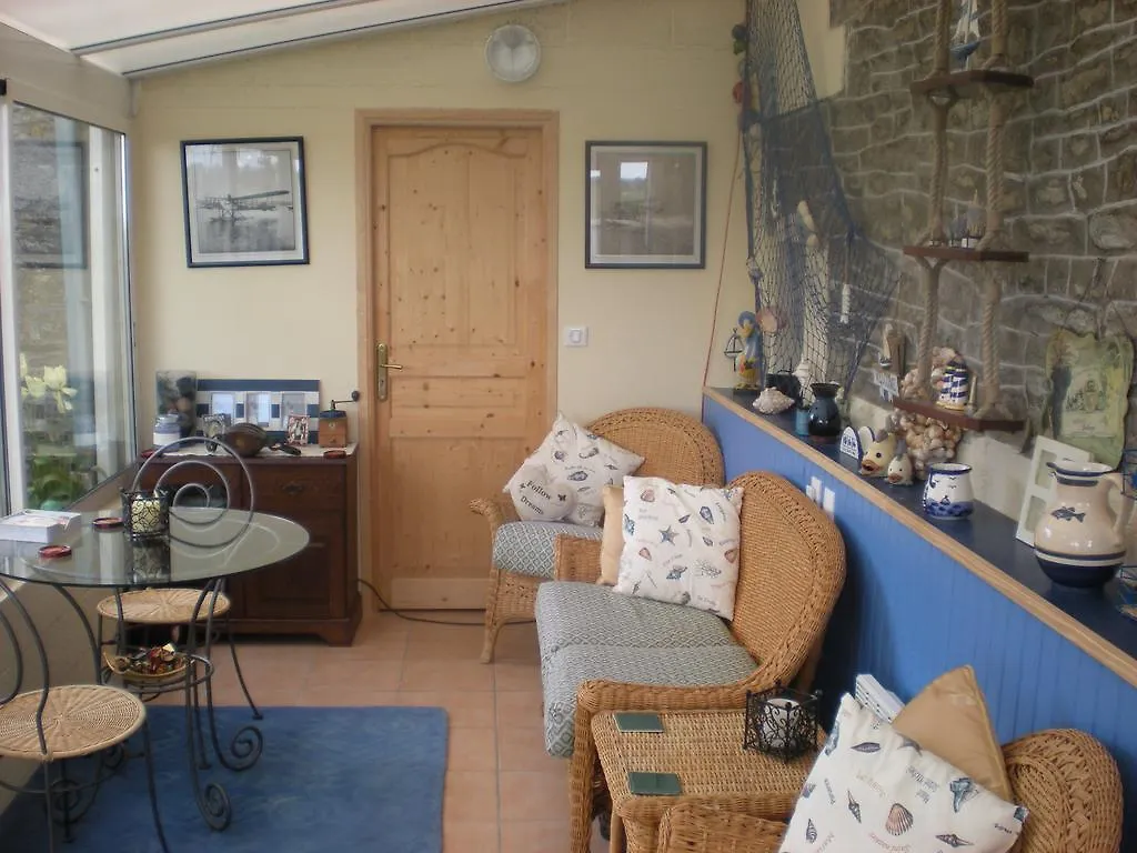 Les Voiles Vertes Moidrey Bed & Breakfast